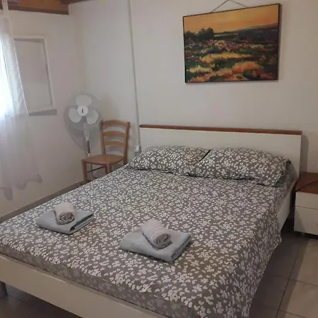 Robinson House Sea & Olives Villa Tisno Exterior photo